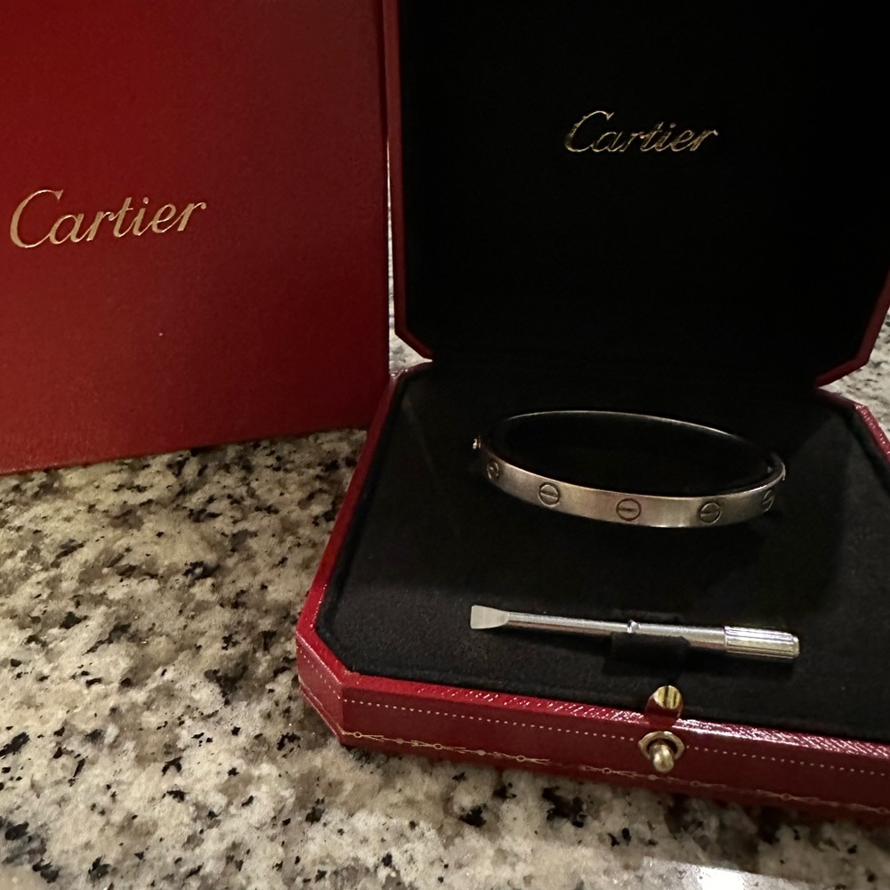 Cartier love bracelet